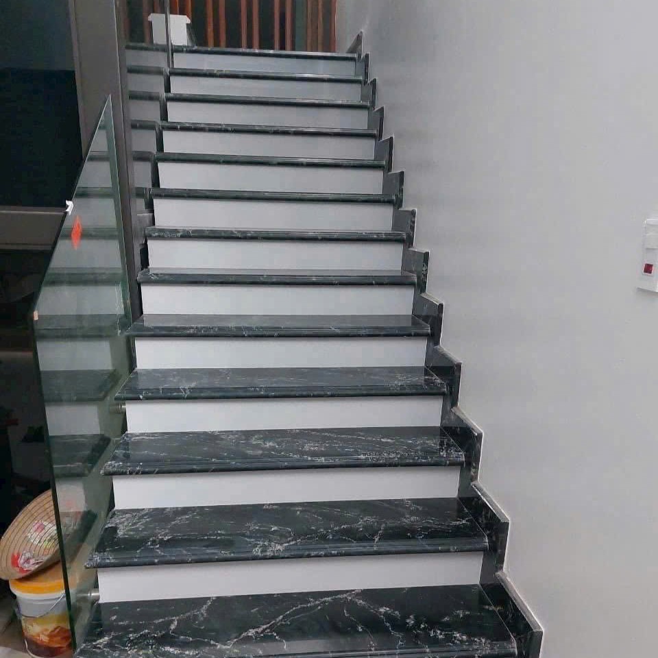 Đá cầu thang đen vân khói - 07